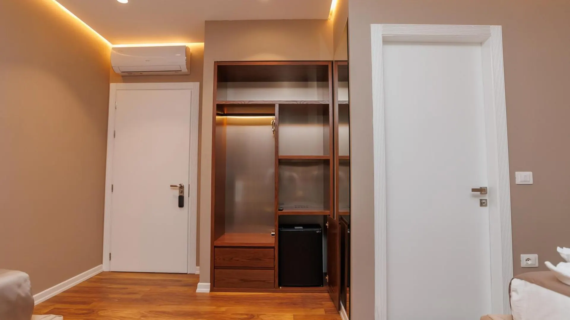 Harmony Boutique Hotel Vlorë