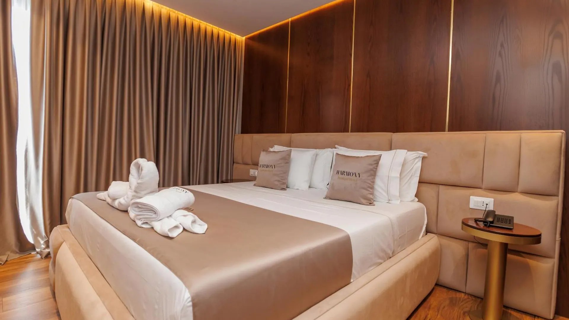 Harmony Boutique Hotel Vlorë 4*,