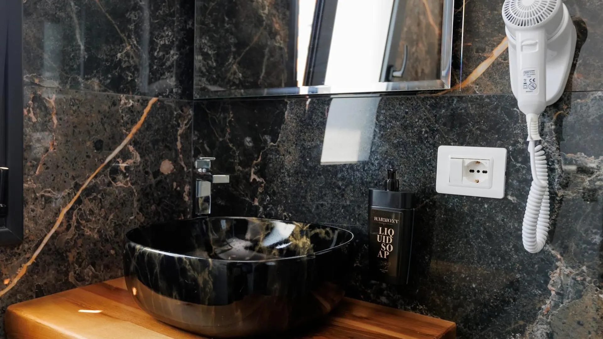 Harmony Boutique Hotel Vlorë